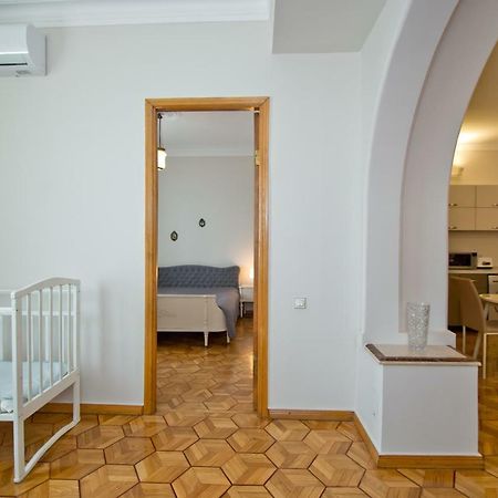 Seaside Luxury Apartment Batumi Ngoại thất bức ảnh